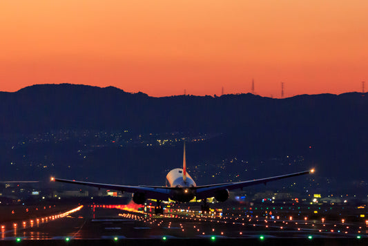 HAPPY HOLIDAY LANDINGS! <br> Making a Perfect Landing (and Takeoff!)